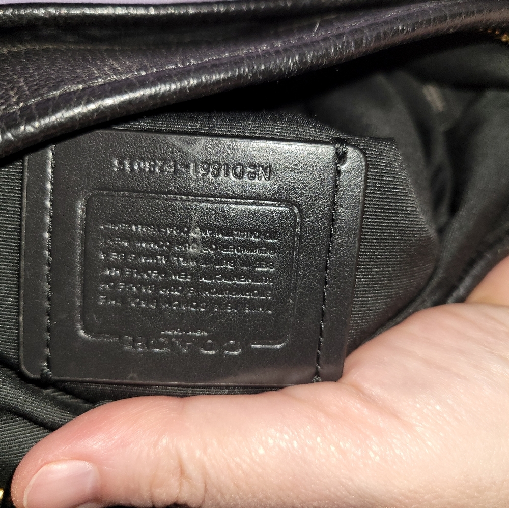 Coach buttery soft crossbody - Picture 6 of 6